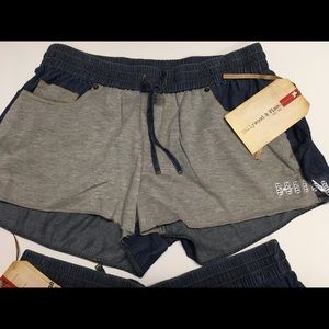 Ladies Hollywood and vine eat.86 shorts